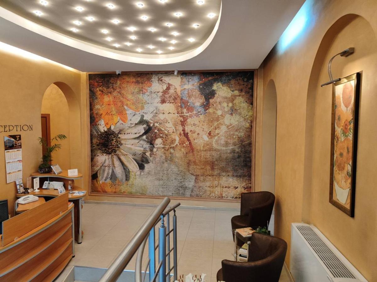 Семеен Хотел "Булаир" Burgas Ngoại thất bức ảnh