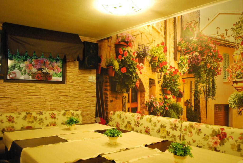 Семеен Хотел "Булаир" Burgas Ngoại thất bức ảnh